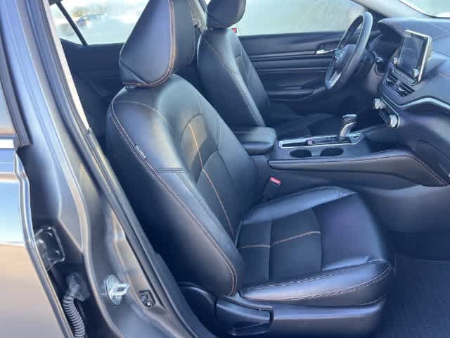 Used 2022 Nissan Altima 2.5 SR FWD image 12
