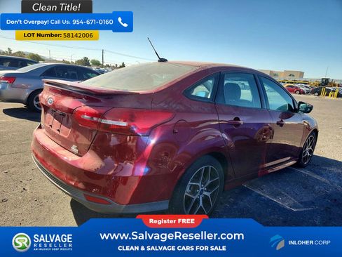 Used 2015 Ford Focus SE w/ SE Ecoboost Package FWD image 4
