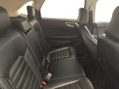 Used 2023 Ford Edge SEL image 19