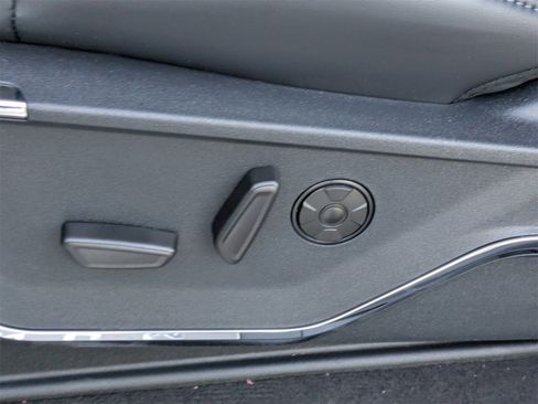 New 2026 Ford F250 Platinum w/ Tremor Off-Road Package image 22