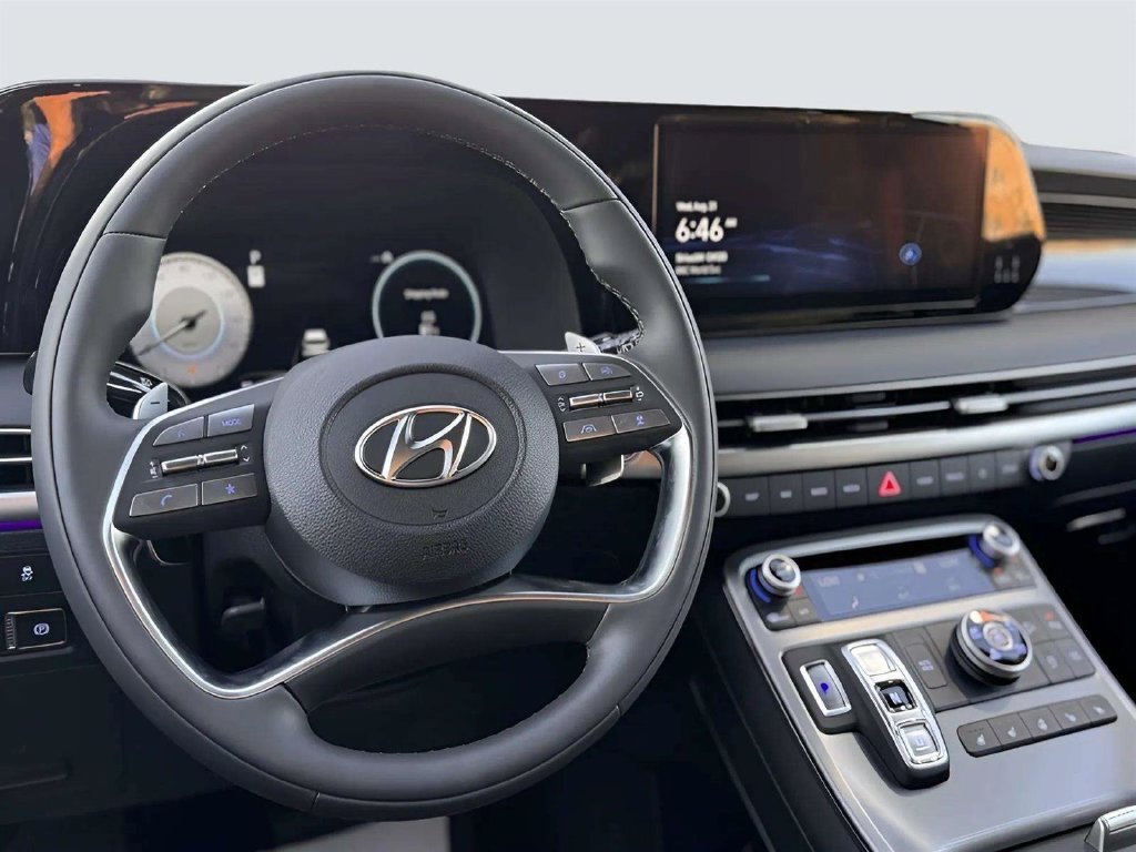 Certified 2024 Hyundai Palisade Calligraphy AWD/4WD image 16