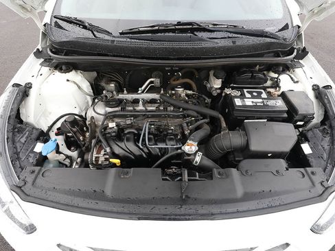 Used 2015 Hyundai Accent GLS FWD image 16