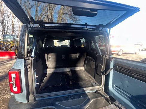 Used 2025 Ford Bronco Outer Banks image 8