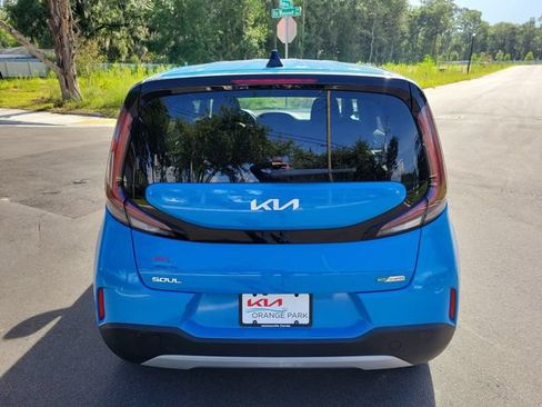 Used 2024 Kia Soul EX FWD image 9