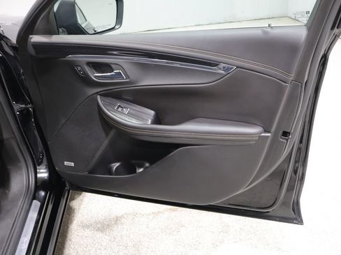Used 2018 Chevrolet Impala Premier FWD image 23