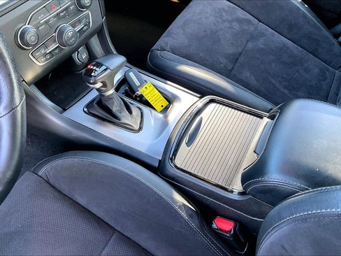 Used 2022 Dodge Charger R/T w/ Plus Group image 18