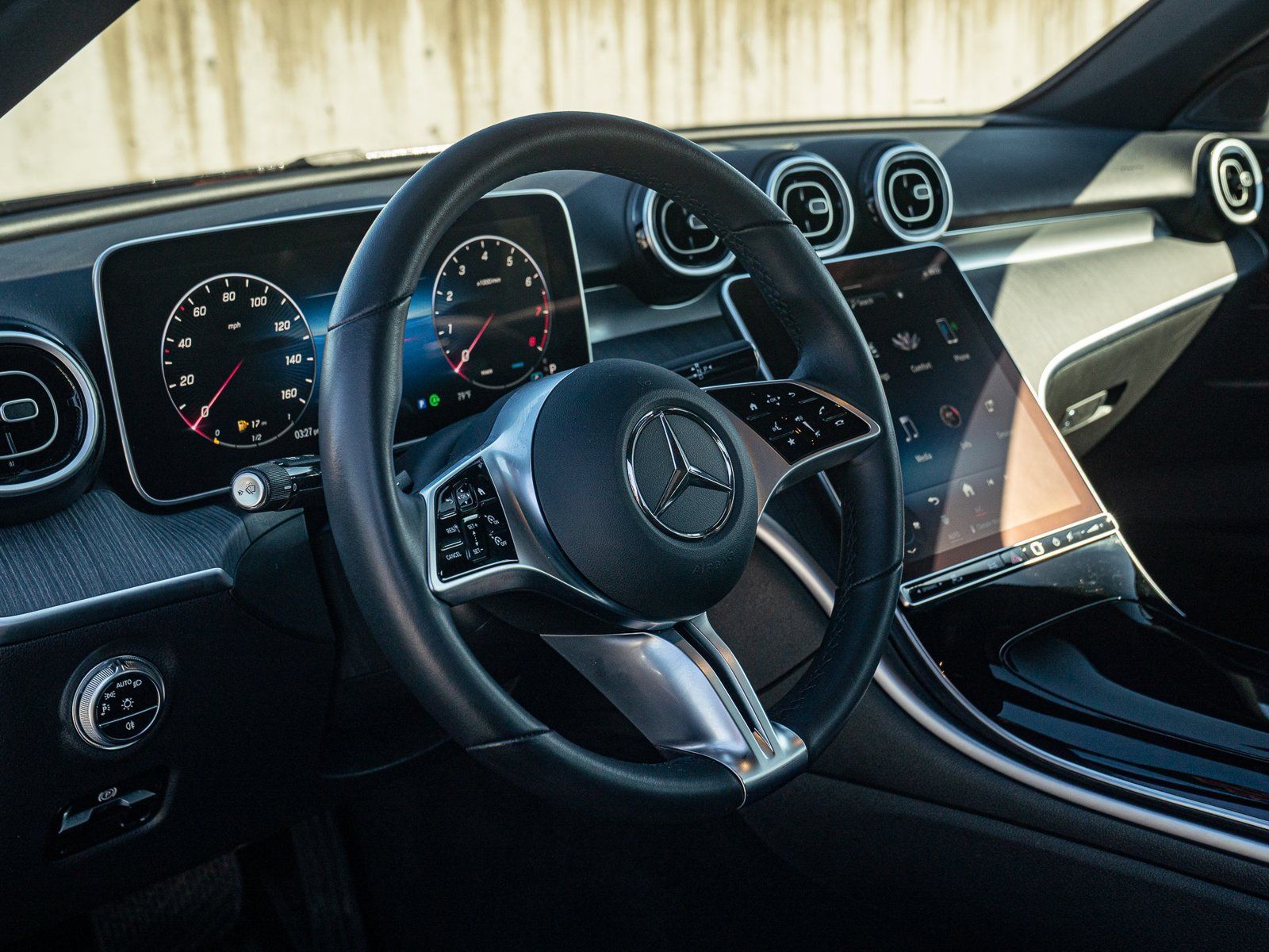 Used 2024 Mercedes-Benz C 300 4MATIC Sedan image 17