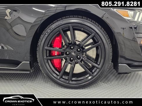 Used 2020 Ford Mustang Shelby GT500 w/ Technology Package RWD image 9
