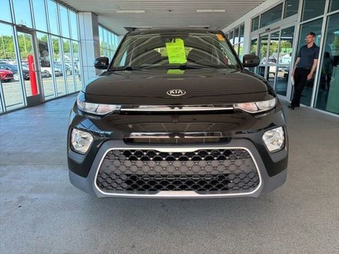 Used 2020 Kia Soul S FWD image 3