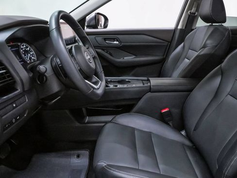 Used 2023 Nissan Rogue SL FWD image 9