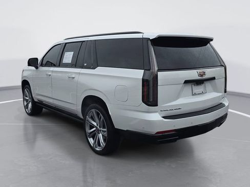 Certified 2025 Cadillac Escalade ESV Sport Platinum AWD/4WD image 5