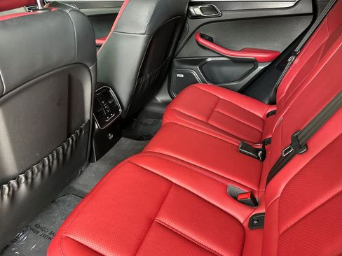 Used 2023 Porsche Macan GTS AWD/4WD image 4