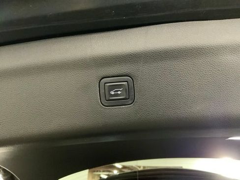 Used 2020 Buick Enclave Avenir w/ Avenir Technology Package AWD/4WD image 41