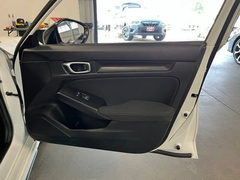 Used 2025 Honda Civic Sport image 12