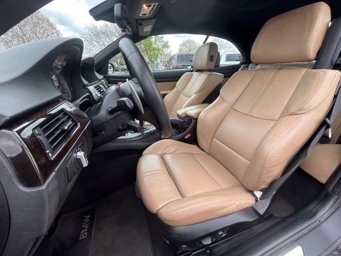 Used 2011 BMW M3 Convertible RWD image 35