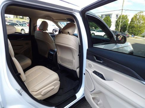 Used 2021 Jeep Grand Cherokee L Limited image 13