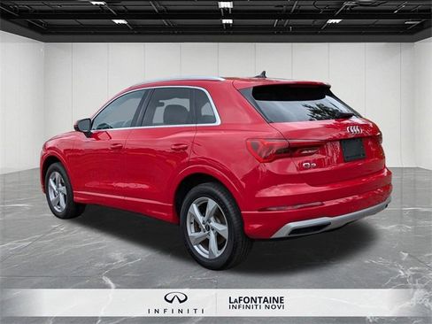 Used 2021 Audi Q3 2.0T Premium image 3