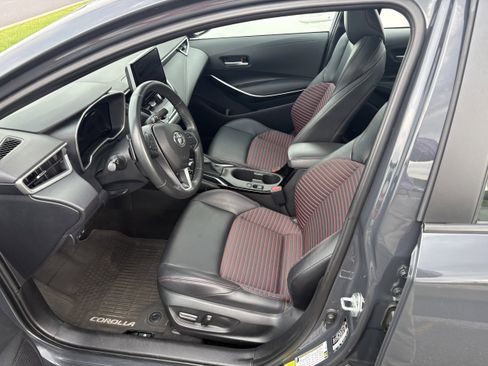 Used 2023 Toyota Corolla XSE w/ Carpet Mat Package (TMS) FWD image 4