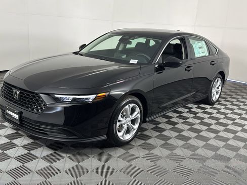 New 2025 Honda Accord LX image 8