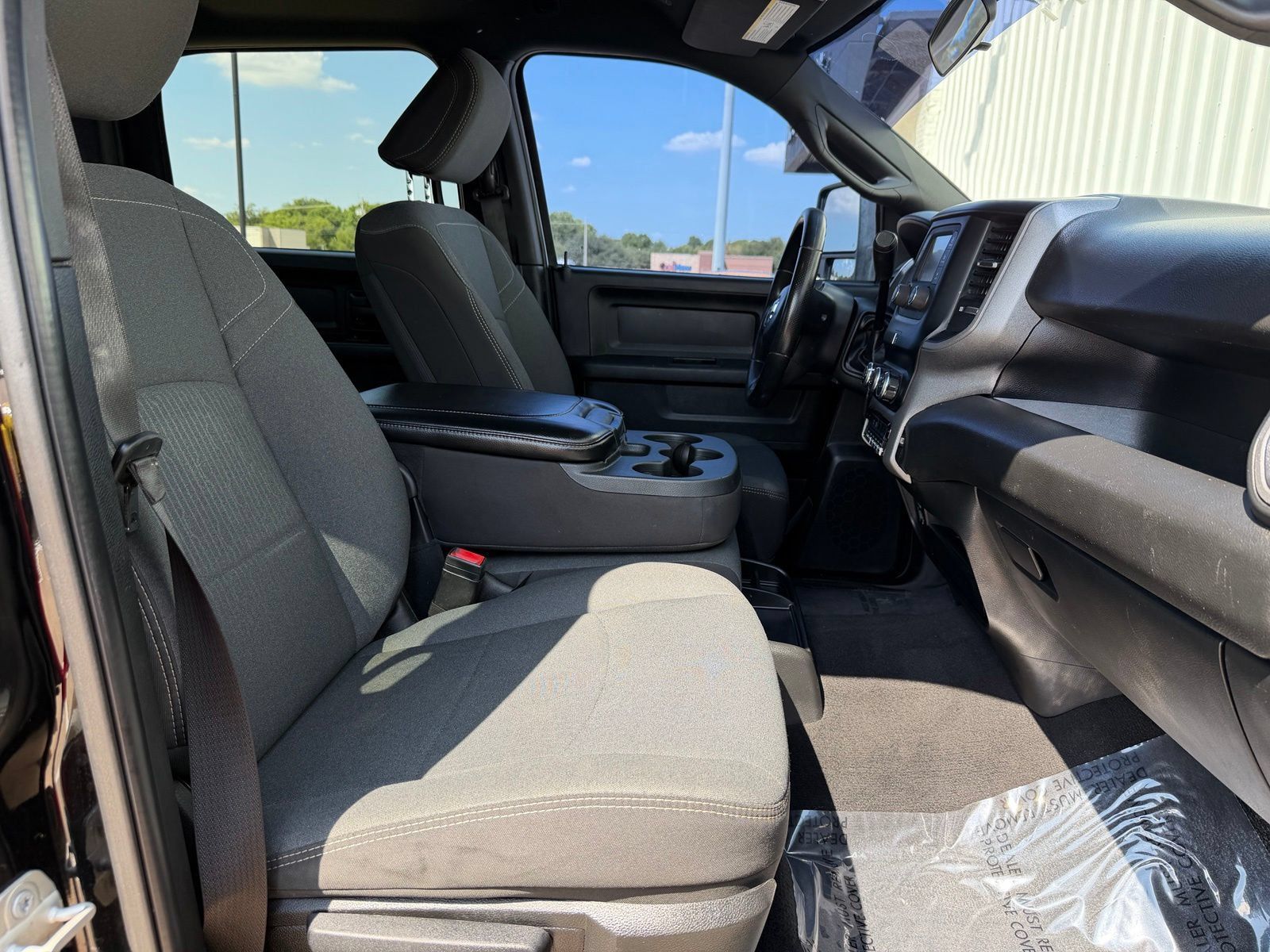 Used 2024 RAM 3500 Tradesman w/ Chrome Appearance Group AWD/4WD image 24