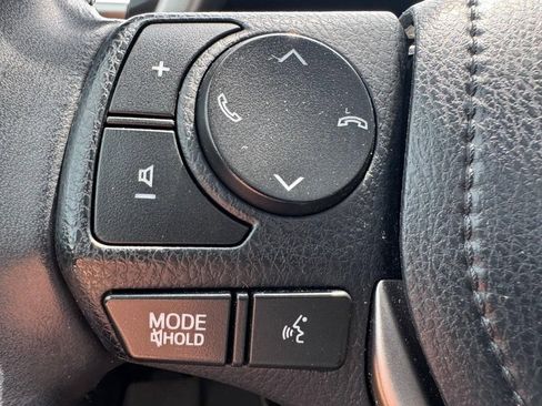 Used 2018 Toyota RAV4 Limited w/ Advanced Technology Package AWD/4WD image 18
