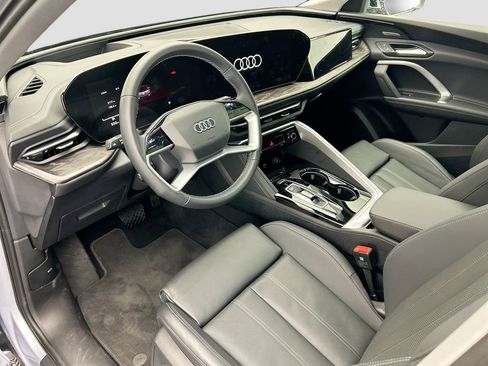 Certified 2025 Audi Q5 Premium Plus w/ Premium Plus AWD/4WD image 10