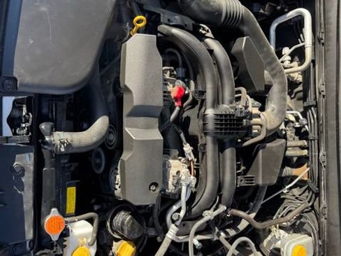 Used 2017 Subaru Outback 2.5i Limited image 12