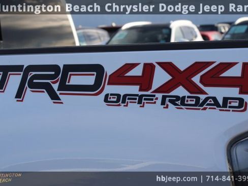 Used 2023 Toyota Tacoma TRD Off-Road image 6