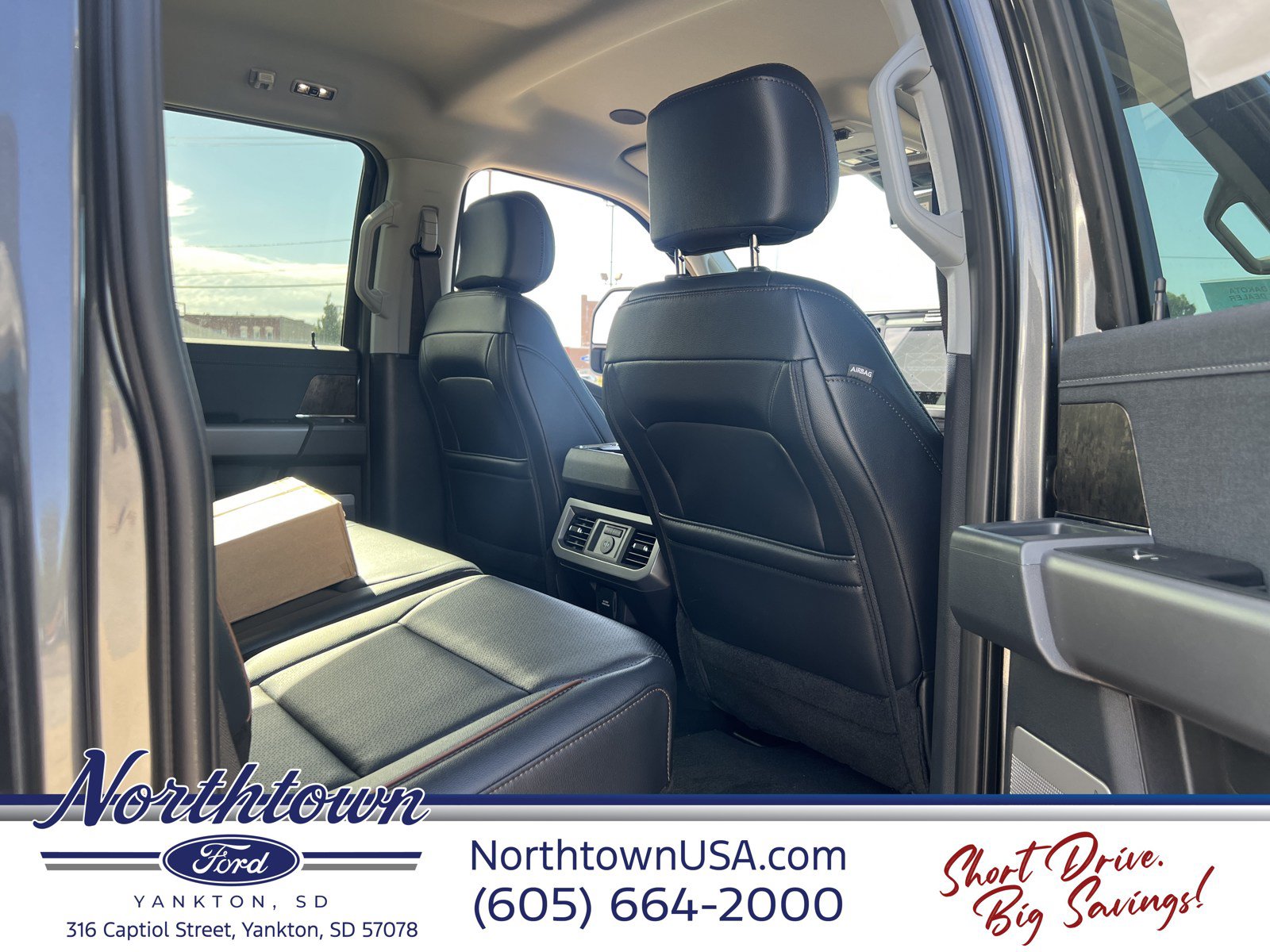 New 2026 Ford F250 Lariat w/ Black Appearance Package AWD/4WD image 29