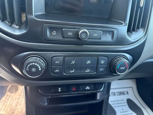 Used 2019 Chevrolet Colorado W/T RWD image 16