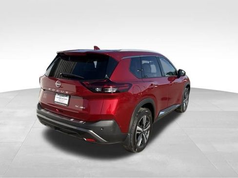 Used 2023 Nissan Rogue SL AWD/4WD image 2