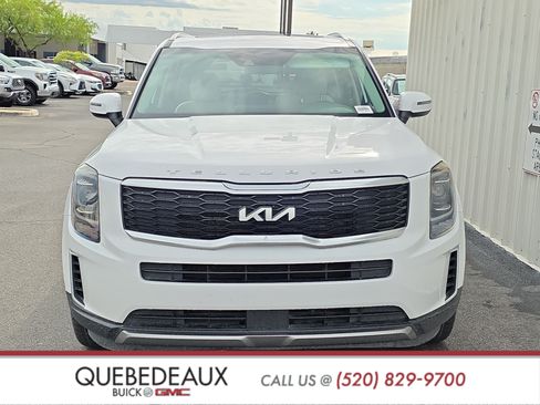 Used 2022 Kia Telluride S FWD image 2