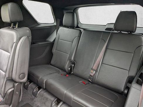 Used 2023 Chevrolet Traverse LT w/ LT Premium Package AWD/4WD image 20