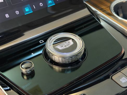 New 2026 Cadillac Escalade Platinum Sport AWD/4WD image 40