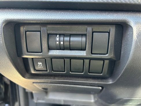 Used 2019 Subaru Impreza 2.0i image 7