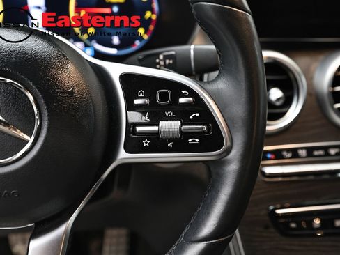 Used 2022 Mercedes-Benz GLC 300 4MATIC w/ AMG Line image 15