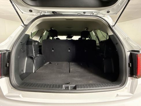 Used 2023 Kia Sorento S FWD image 33
