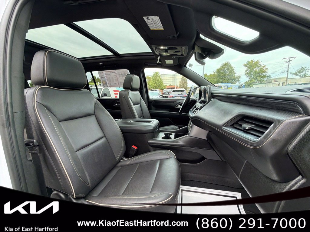 Used 2023 GMC Yukon XL SLT AWD/4WD image 11