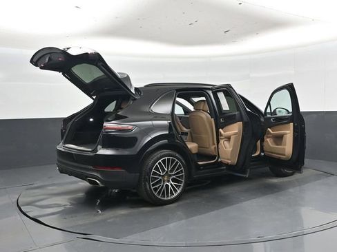 Used 2020 Porsche Cayenne AWD/4WD image 49