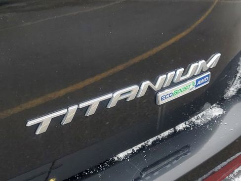 Used 2017 Ford Edge Titanium w/ Technology Package image 11