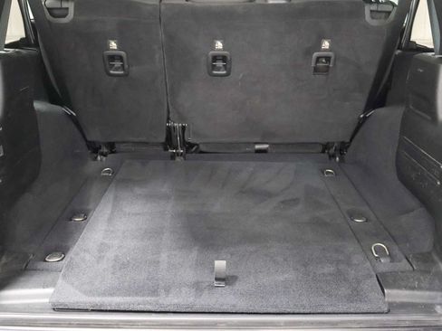 Used 2018 Jeep Wrangler Unlimited Sport S AWD/4WD image 36