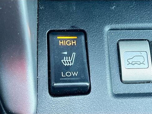 Used 2018 Subaru Forester 2.5i Premium image 19