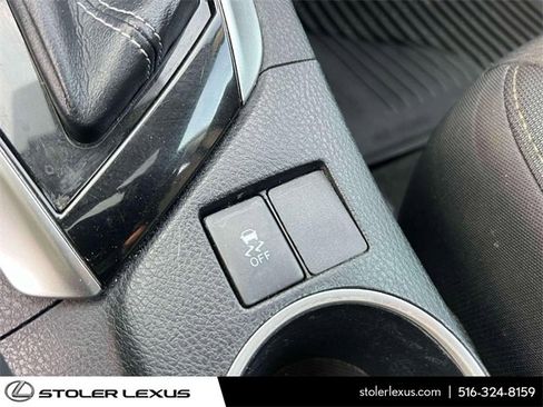 Used 2018 Toyota Corolla L image 35