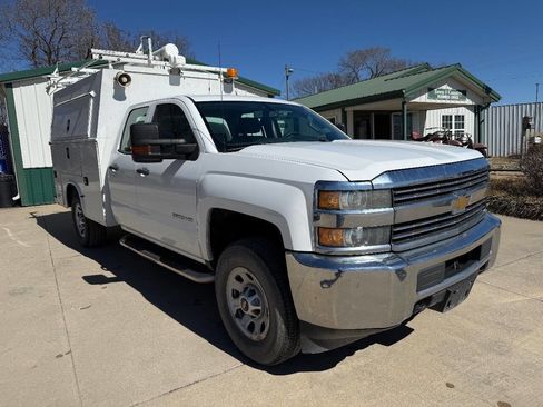Used 2015 Chevrolet Silverado 3500 W/T w/ WT Fleet Convenience Package image 3