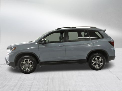 Used 2022 Honda Passport TrailSport image 4