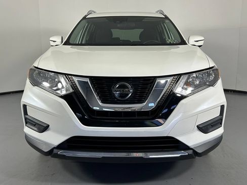 Used 2019 Nissan Rogue SV AWD/4WD image 2