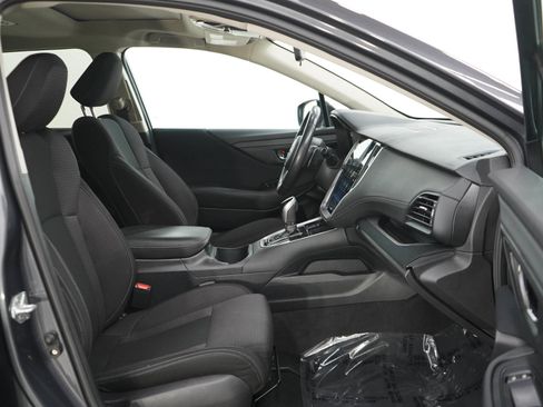 Used 2024 Subaru Outback Premium AWD/4WD image 11