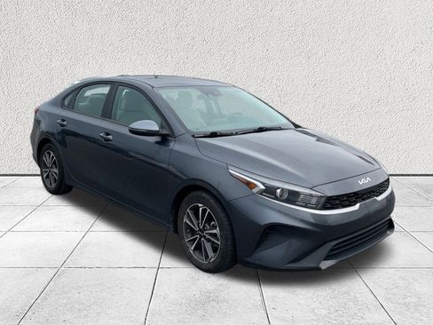 Used 2022 Kia Forte LXS w/ LXS Technology Package image 1
