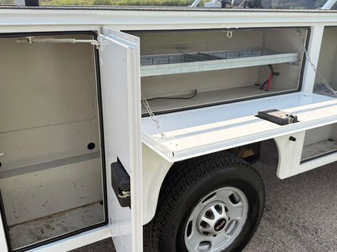 Used 2019 GMC Sierra 2500 4x4 Double Cab w/ Sierra Convenience Package image 13