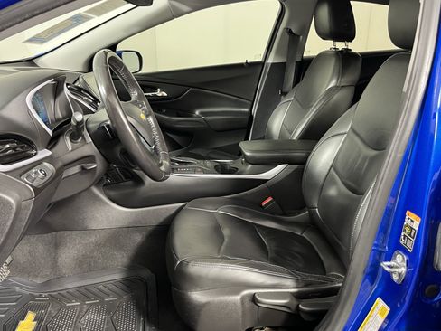 Used 2018 Chevrolet Volt LT w/ LT Driver Confidence Package image 10